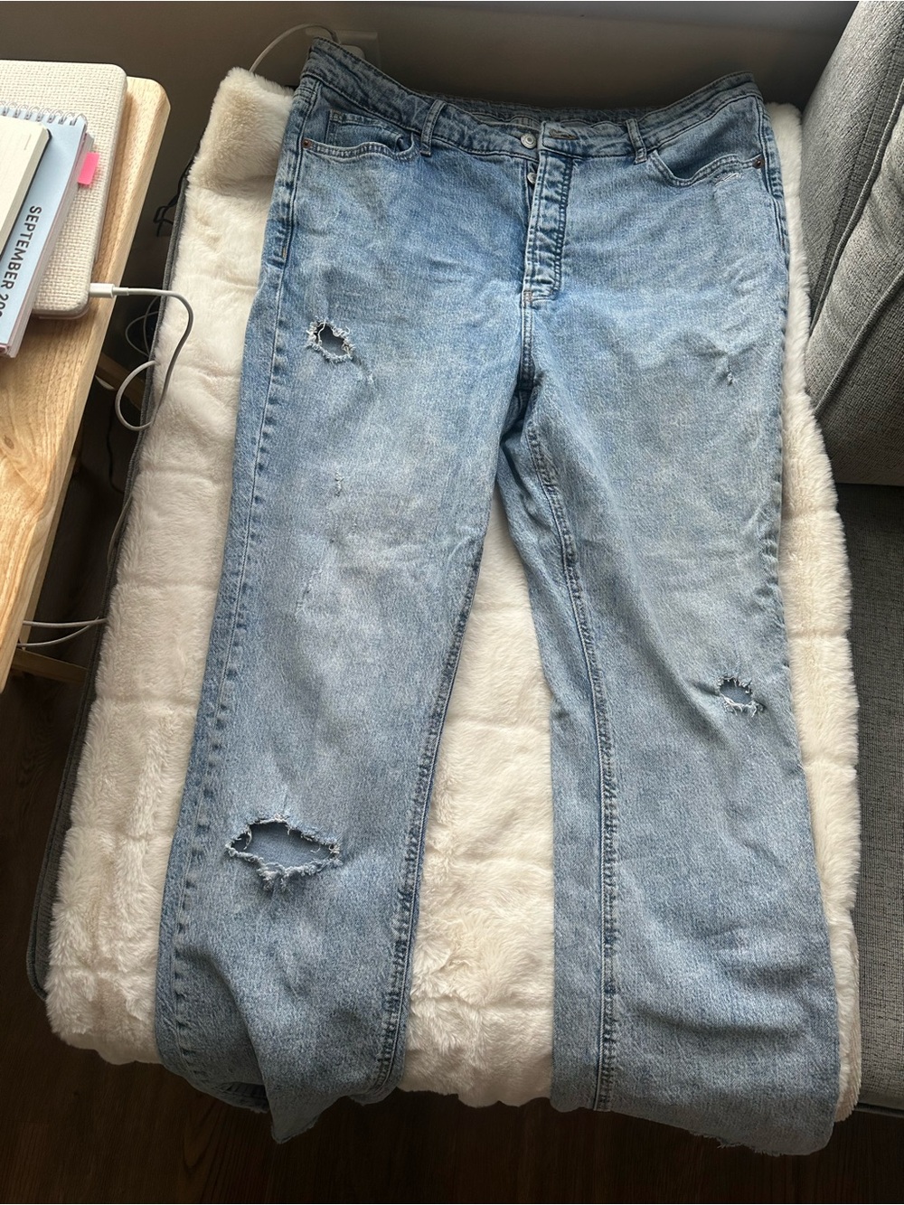 Old Navy Light Blue Distressed Straight-Leg Jeans